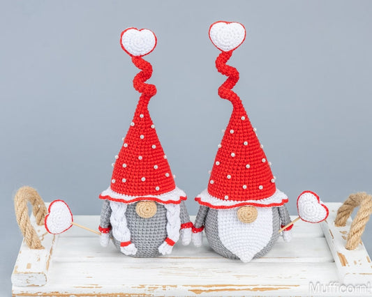 Crochet Valentine Gnomes Couple with Hearts