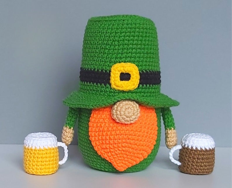 Crochet St Patricks Gnome Beer Cup