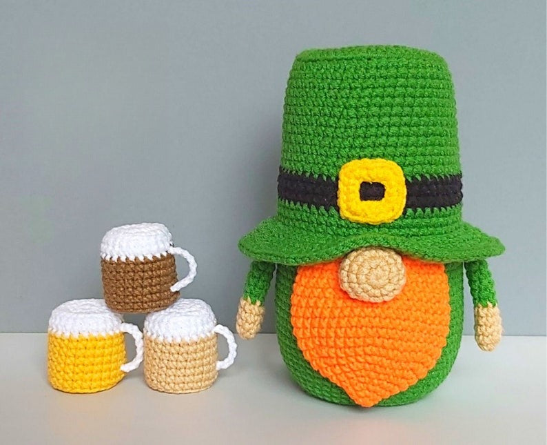 Crochet St Patricks Gnome Beer Cup