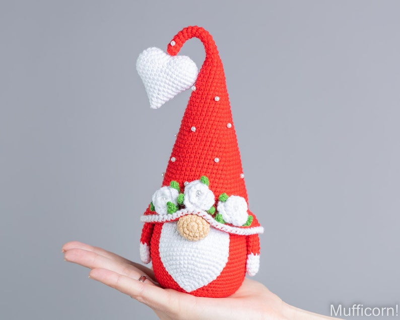 Crochet Valentine Heart Gnome