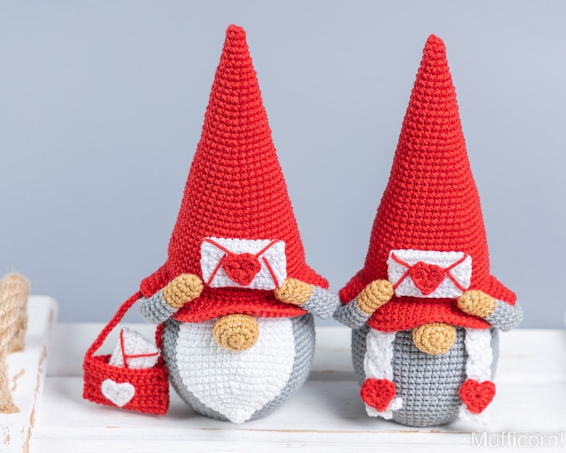 Crochet Gnomes Couple with Envelope