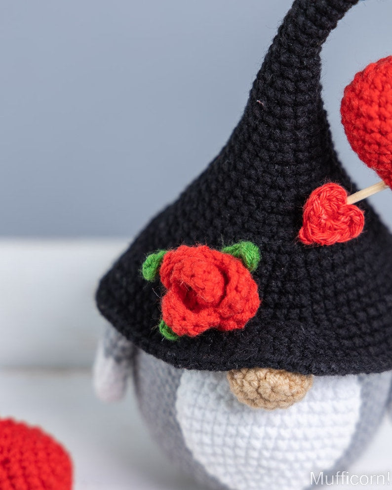 Crochet Valentines Gnome Amigurumi
