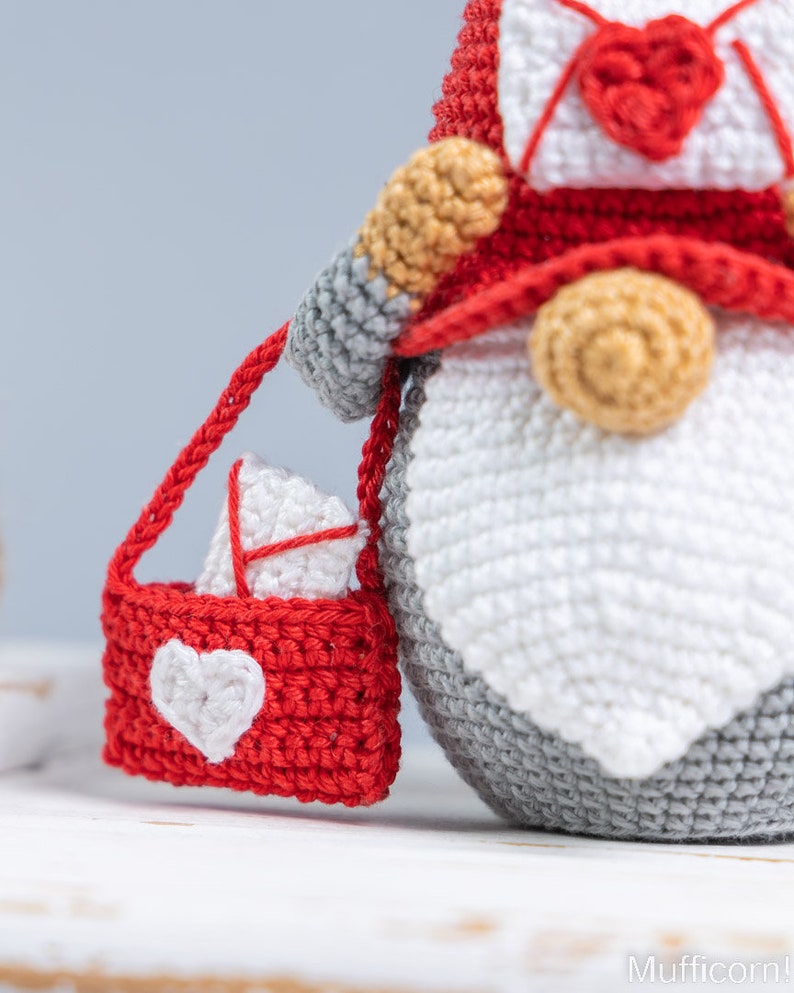Crochet Gnomes Couple with Envelope