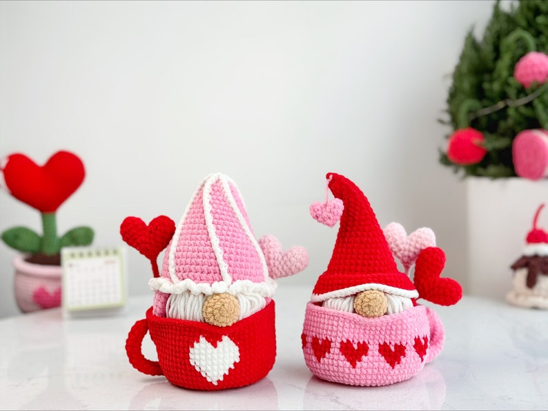 Crochet Valentine Couple Gnome