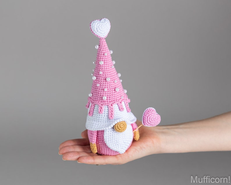 Crochet Valentine Gnome
