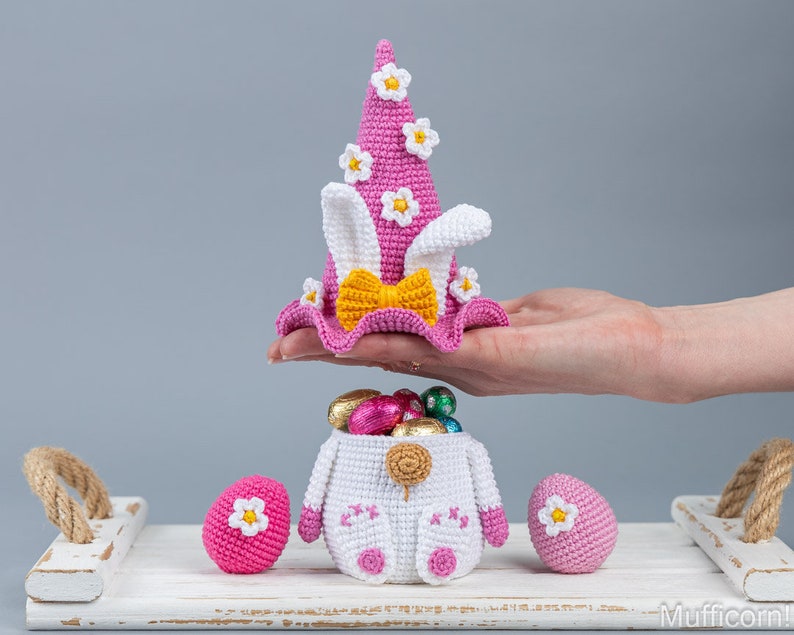 Crochet Easter bunny egg pattern