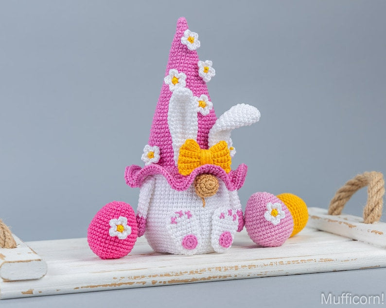 Crochet Easter bunny egg pattern